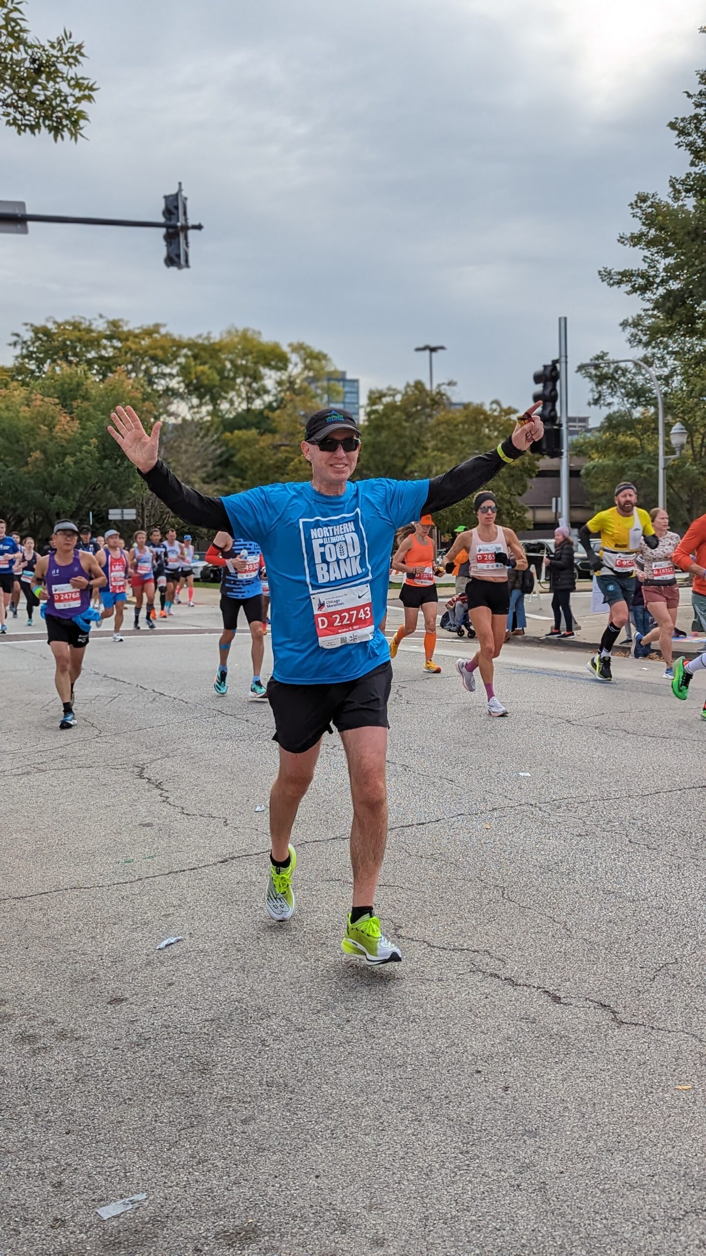 Bank of America Chicago Marathon 2026 | Join the Northern Illinois Food Bank Team 
